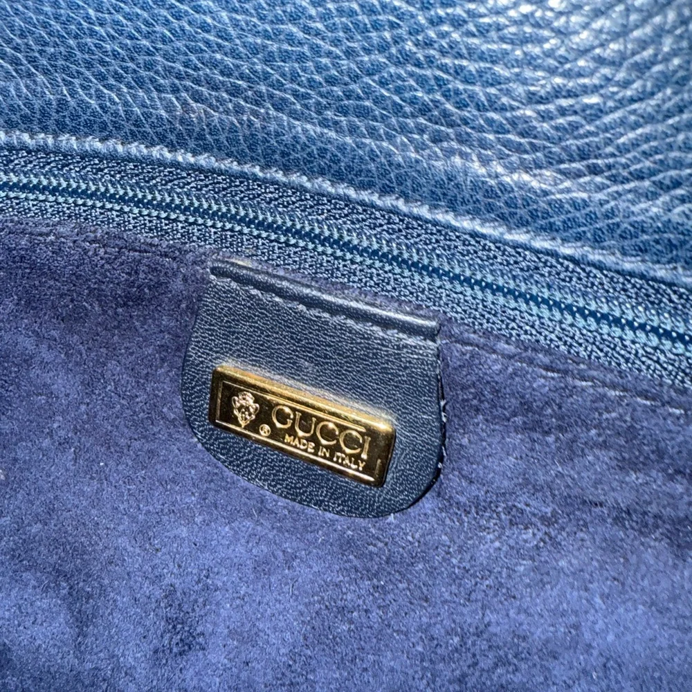 Gucci vintage Navy Blue Leather Crossbody Bag - Picture 9 of 12